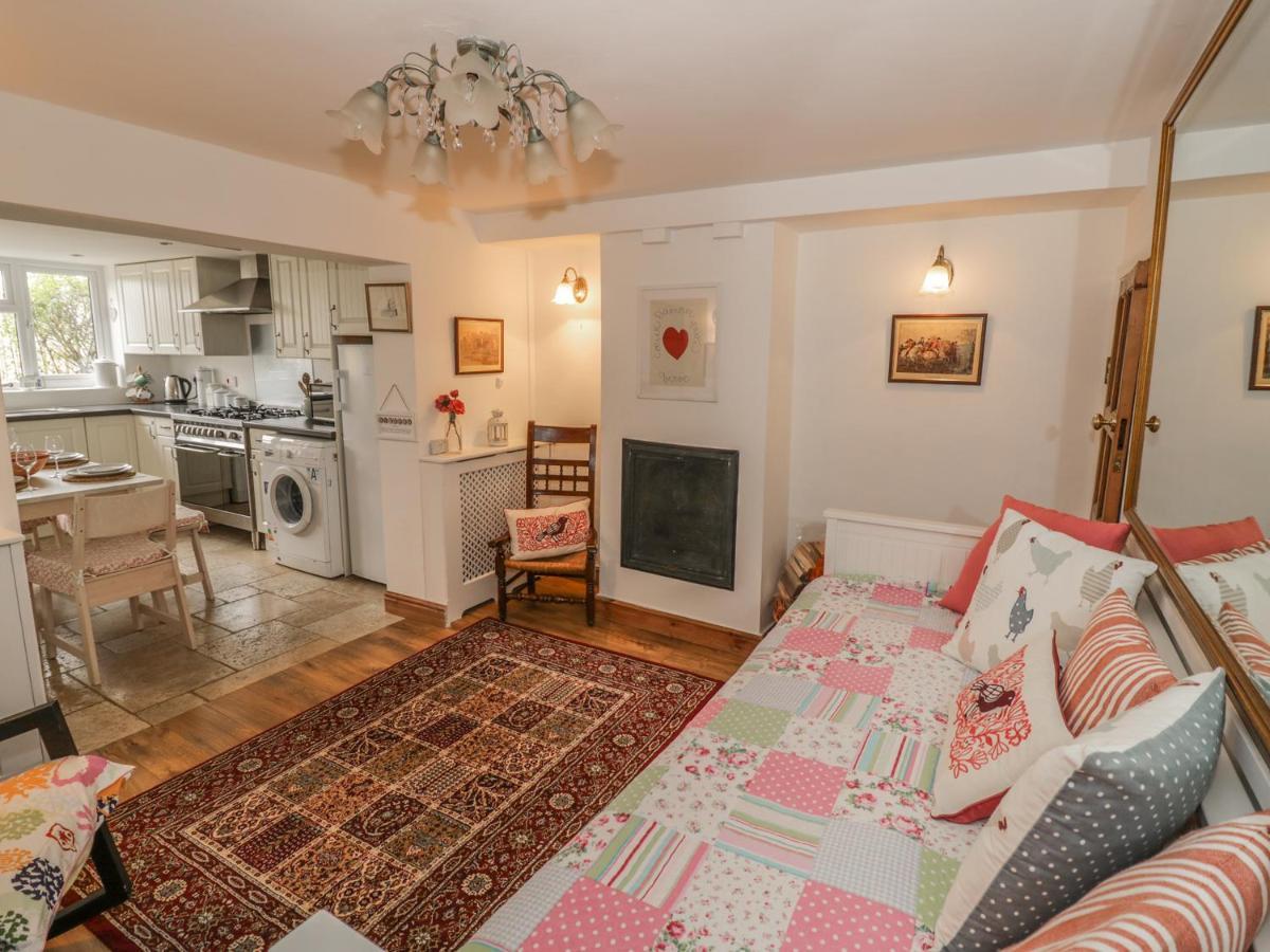 ברודוויי April Cottage מראה חיצוני תמונה