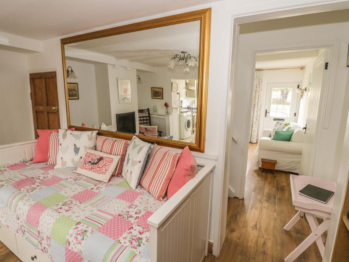ברודוויי April Cottage מראה חיצוני תמונה