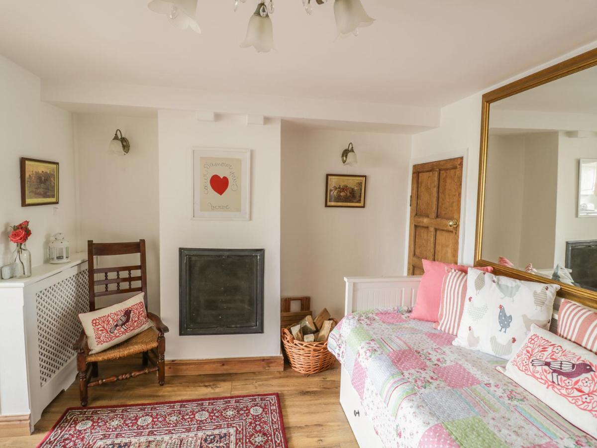 ברודוויי April Cottage מראה חיצוני תמונה