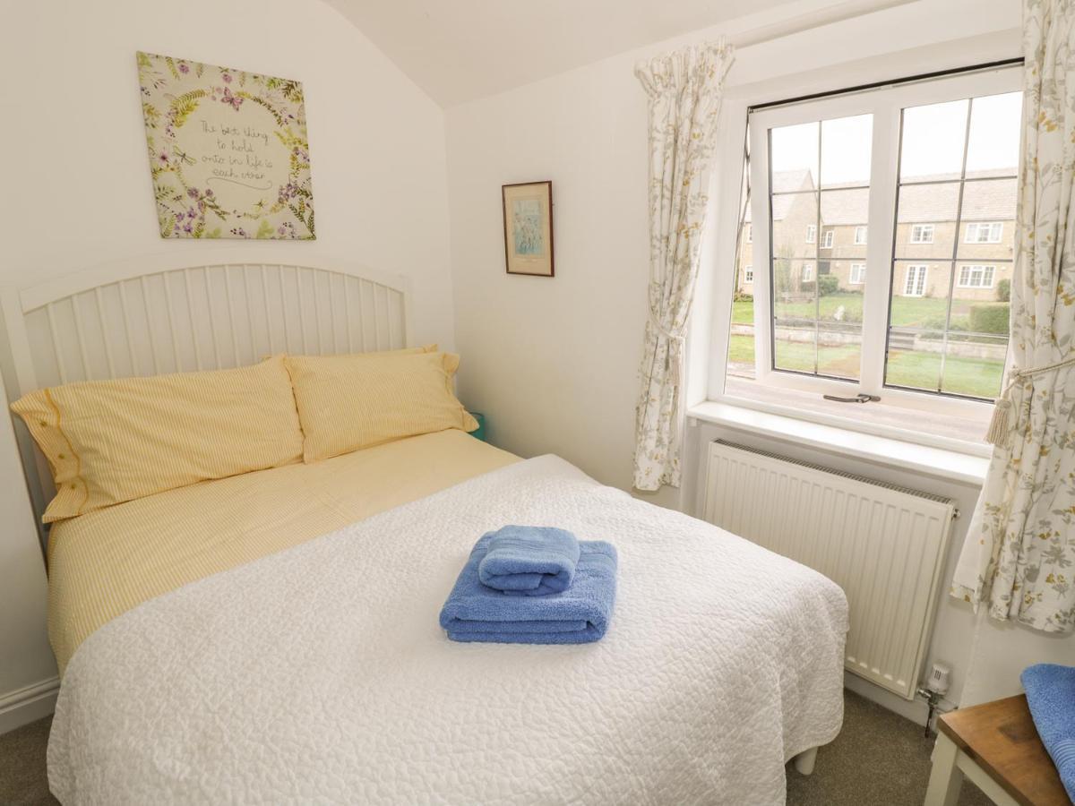 ברודוויי April Cottage מראה חיצוני תמונה